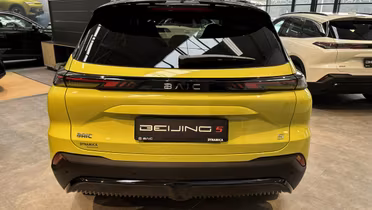 BAIC Beijing 5