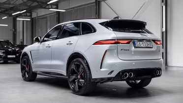 JAGUAR F-Pace