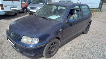 VOLKSWAGEN Polo