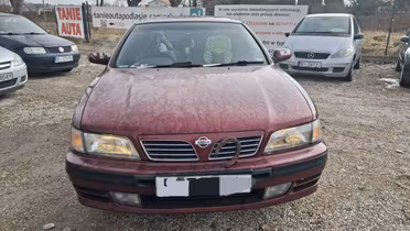 NISSAN Maxima