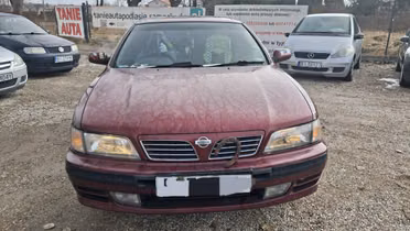 NISSAN Maxima