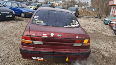 NISSAN Maxima