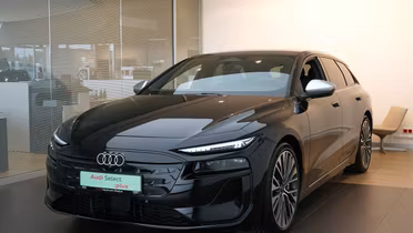 AUDI S6 Avant e-tron