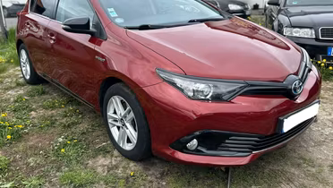TOYOTA Auris