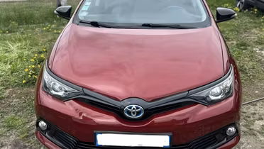 TOYOTA Auris