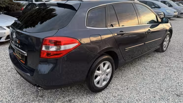 RENAULT Laguna