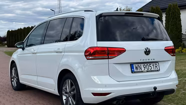 VOLKSWAGEN Touran