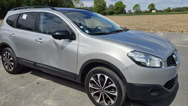 NISSAN Qashqai+2
