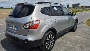 NISSAN Qashqai+2