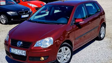 VOLKSWAGEN Polo