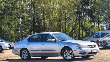 NISSAN Maxima