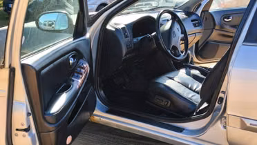 NISSAN Maxima