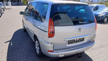 PEUGEOT 807