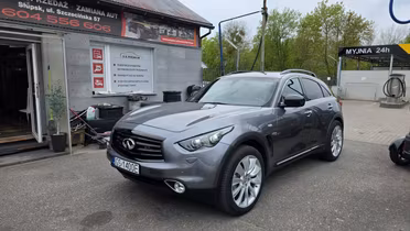 INFINITI QX70