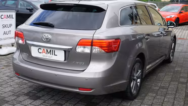 TOYOTA Avensis