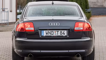 AUDI A8