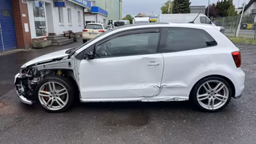 VOLKSWAGEN Polo