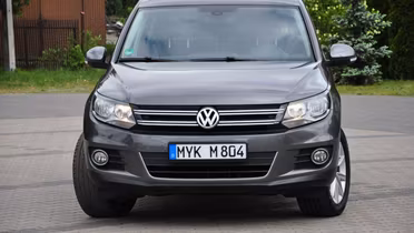 VOLKSWAGEN Tiguan