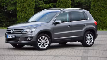 VOLKSWAGEN Tiguan