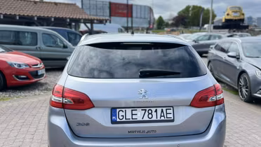 PEUGEOT 308