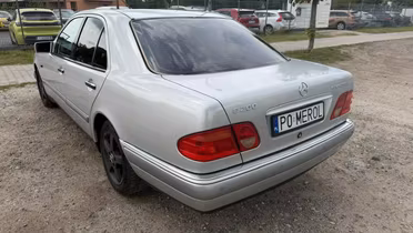 MERCEDES-BENZ E Klasa