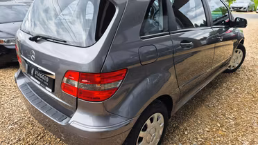 MERCEDES-BENZ B Klasa