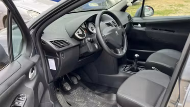 PEUGEOT 207