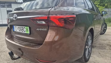 TOYOTA Avensis