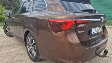 TOYOTA Avensis
