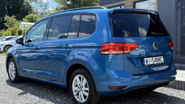 VOLKSWAGEN Touran