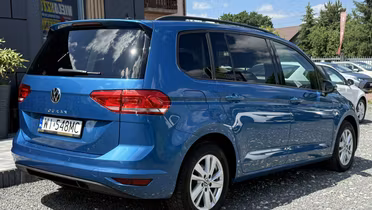 VOLKSWAGEN Touran
