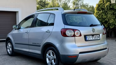 VOLKSWAGEN Golf Plus