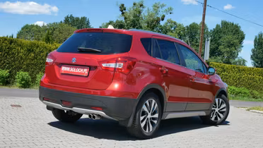 SUZUKI S-Cross