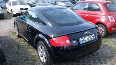 AUDI TT