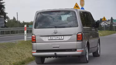 VOLKSWAGEN Multivan