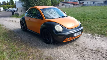 VOLKSWAGEN New Beetle