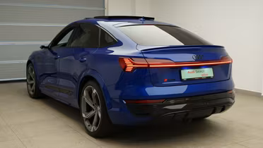AUDI SQ8 e-tron