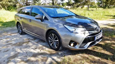 TOYOTA Avensis