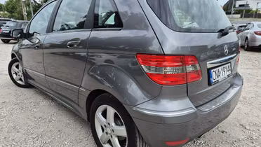 MERCEDES-BENZ B Klasa