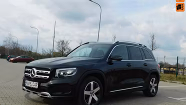 MERCEDES-BENZ GLB