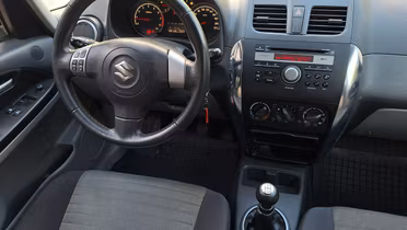 SUZUKI SX4