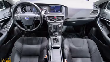 VOLVO V40 Cross Country
