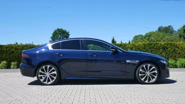 JAGUAR XE