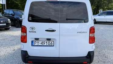 TOYOTA Proace Verso