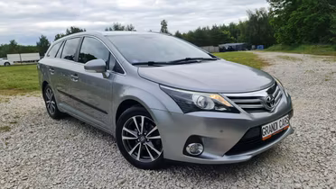 TOYOTA Avensis