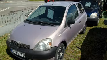 TOYOTA Yaris