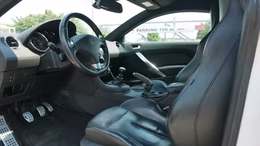 PEUGEOT RCZ