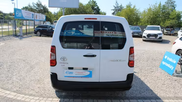 TOYOTA Proace City