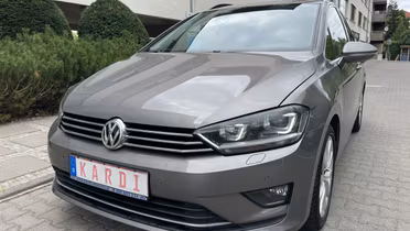 VOLKSWAGEN Golf Sportsvan