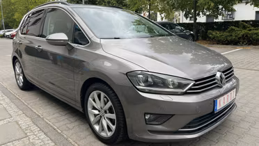 VOLKSWAGEN Golf Sportsvan